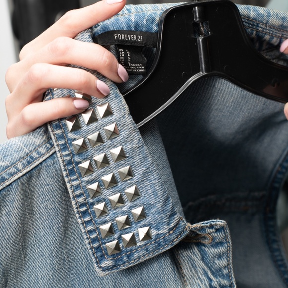 Forever 21 Denim Studded Jean Vest Small - Picture 3 of 4